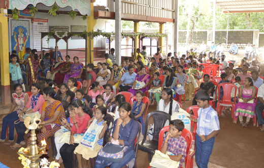 Vishwa Brahamana Yuvaka Vrinda Distributes Free Books